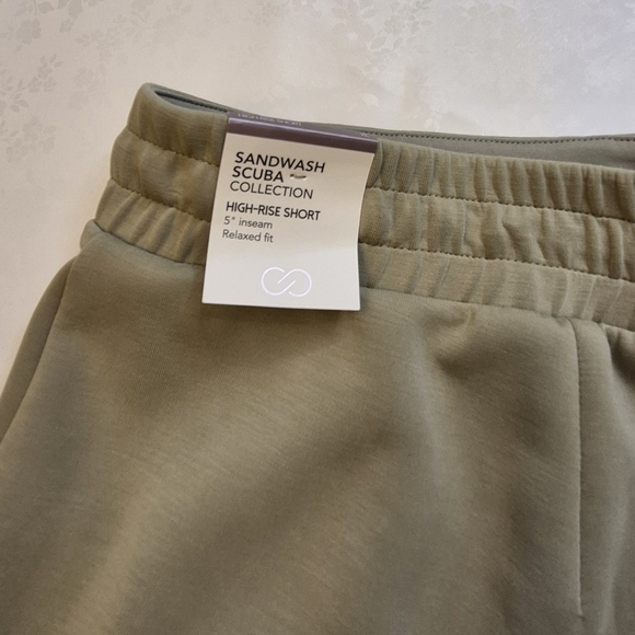 Calia Women's Ground Fennel Sage Green Scuba Cargo Shorts XL - Picture 5 of 6